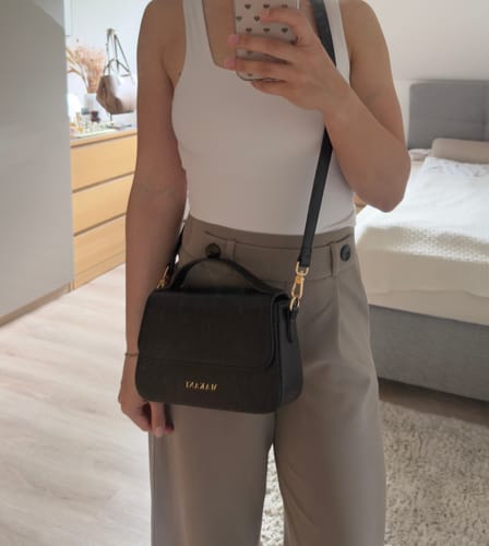 Customer photo review of NALUA - BLACK