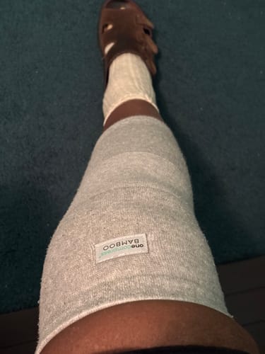 Customer photo review of Premium Bamboo Knee Sleeve (Single)