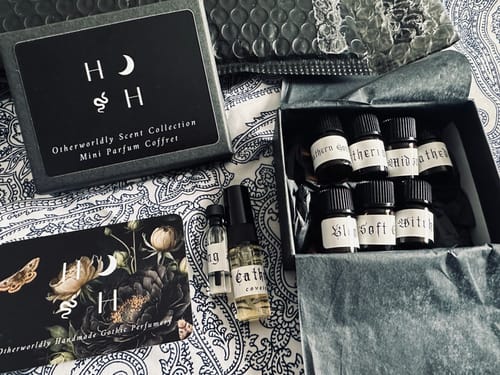 Customer photo review of The Mini Otherworldly Collection 7 Scents + Discount Code