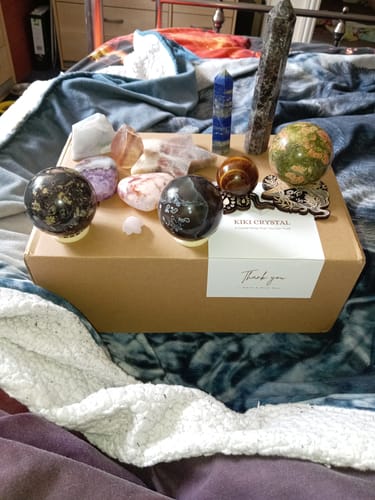 Kerry S. review of Crystal Mystery Box image 1 out of 1