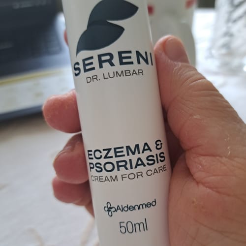 Customer photo review of SERENI Pikkelysömör és Ekcéma Krém