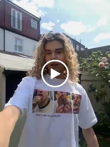 Customer video review of Unisex oversized t-shirt