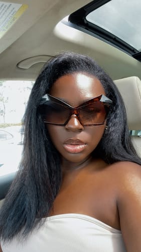 Customer photo review of CurlyMe 3 In 1 Half Wig Kinky Straight Glueless Install Half Wig With Drawstring Beginner Friendly