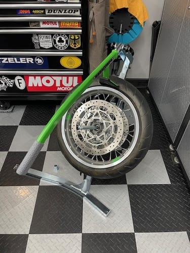 Customer photo review of Rabaconda Street Bike Tire Changer