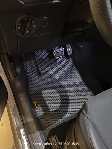 Anna O. review of Auto Fußmatten nach Maß - Komplettset image 1 out of 1