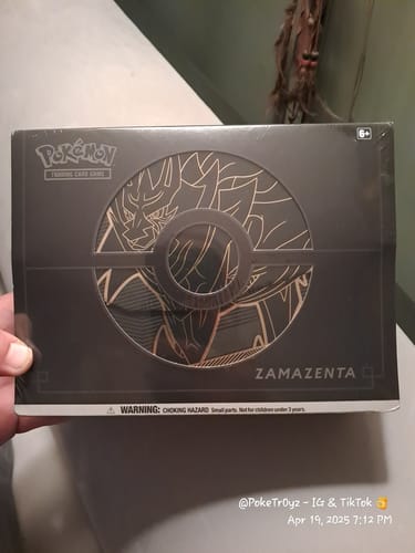 Customer photo review of Pokemon-Sword & Shield Elite Trainer Box Plus