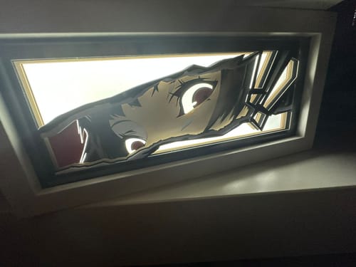 Customer photo review of Queen Eyes Light Box (Persona 5 Royal)