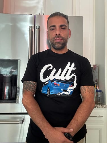 Customer photo review of MYSTERY TEE