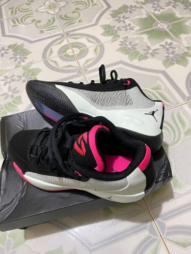 Customer photo review of Jordan Luka .77 PF Men's Basketball Shoes