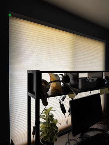 Customer photo review of SmartWings Motorized Light Filtering Cellular Shades Nowa