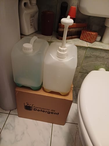 Customer photo review of Pachetul cu 2x Detergent Marea Prospetime