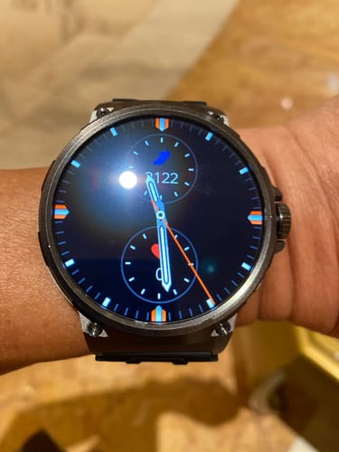 Customer photo review of ZE™ Pulse Smartwatch | Expansive Display, Real Time Health and BP Monitoring
