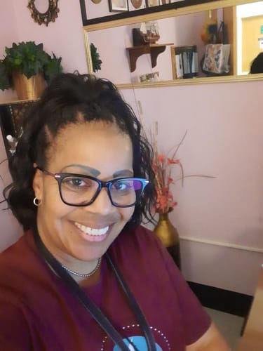 Customer photo review of New Born Free Ponytail 0365 MISTY