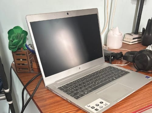 Customer photo review of HP EliteBook Laptop | 745 G6 | AMD Ryzen 5 Pro | 14" HD | Windows 11 | Refurbished
