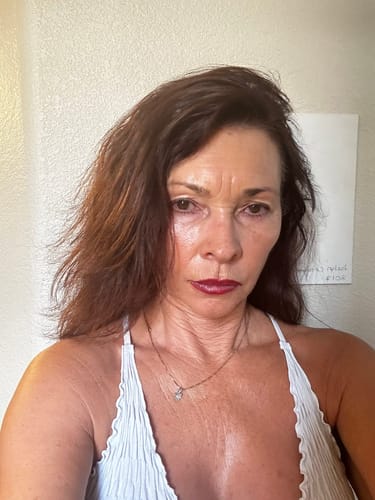 Mckinley K. review of Silk Body Oil image 1 out of 1