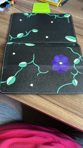 Customer photo review of Snkr Markers - Set 5 Fluorescentes