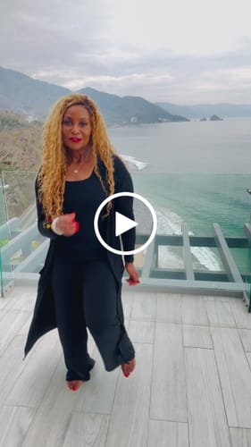 Customer video review of Brigitte Brianna Essential Set