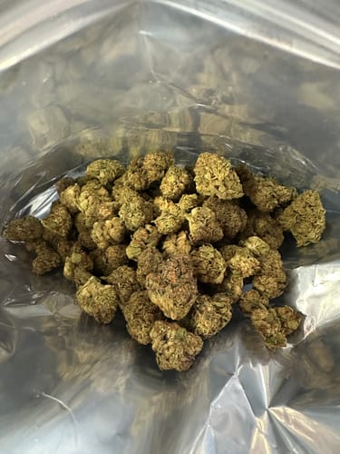 Customer photo review of Strawberry Cough THCA Flower