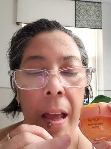 Customer photo review of Peach Bee Balm