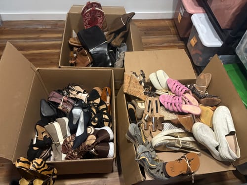 Customer photo review of Mixed Brand Secondhand Shoe Lot – Name Brands, Mixed Wear Pallets