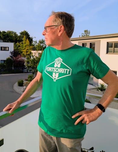 Customer photo review of PREMIUM SHIRT UNISEX • FORTSCHRITT - dunkel