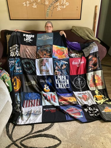 Customer photo review of Premium T Shirt Quilt