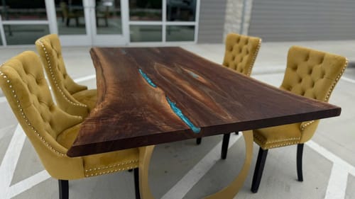 Customer photo review of Gold Table Legs 442 Cleo 28H for Live-Edge Tabletop