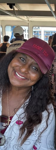 Lorna Y. review of Yoni Wellness Kit (Save $25) image 1 out of 1