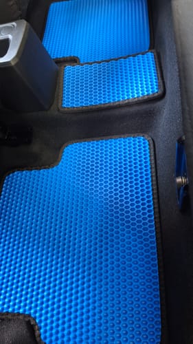 Bernd W. review of Auto Fußmatten nach Maß - Komplettset image 1 out of 1