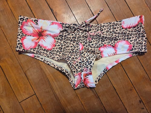 Customer photo review of Seamolly Leopard Floral Print Beach Swim Bottom Boyshorts
