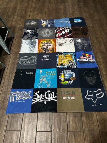 Customer photo review of Premium T Shirt Quilt