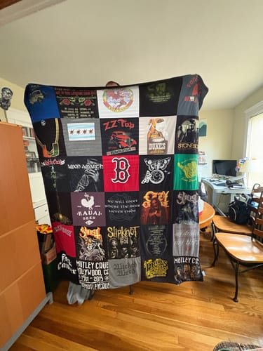 Jessica B. review of Premium T Shirt Quilt image 1 out of 1