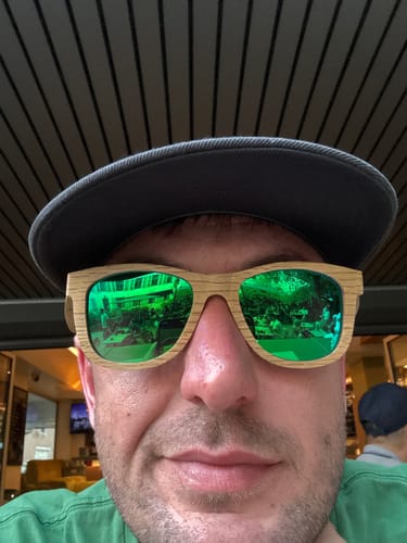 Customer photo review of Lunettes en bois - Olivier Vert