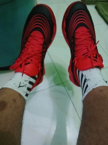 undefined review of Nike Men's Giannis Immortality 4 EP Basketball Shoes image 1 out of 1