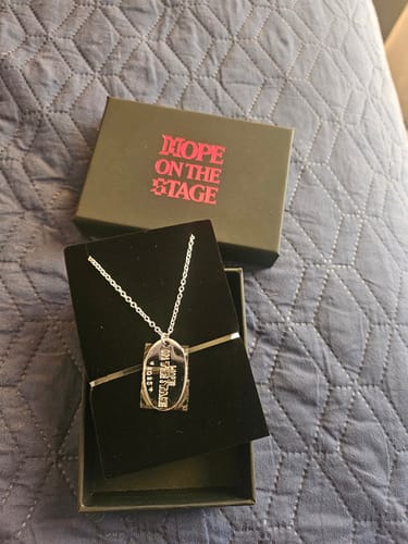 Customer photo review of BTS J-HOPE - HOPE ON THE STAGE OFFICIAL MD NECKLACE