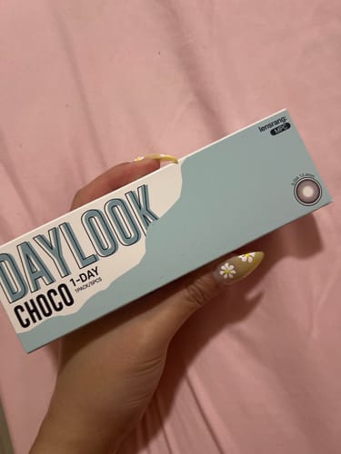 Customer photo review of Day Look 1Day Choco (5pcs) Daily ( Buy 1 Get 1 Free ) Colored Contacts