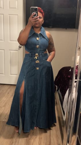 Customer photo review of Cut-Out Sleeveless Lapel Denim Dress