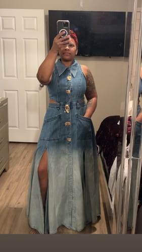 Customer photo review of Gradient Cut-Out Sleeveless Denim Dress