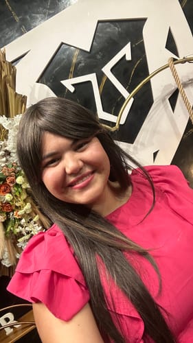 Customer photo review of Peruca Lauane Castanho Luzes F2/27 com Franja (Premium)