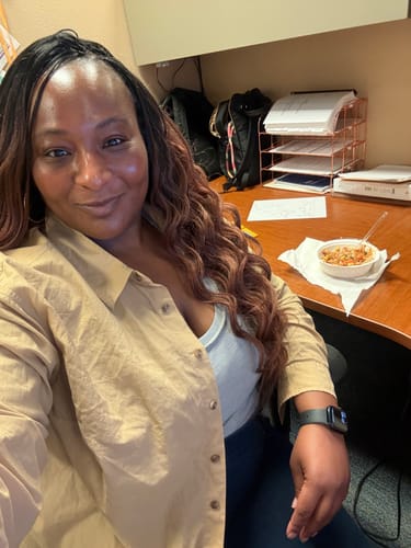 Customer photo review of Harlem125 Kima Synthetic Crochet Braiding Hair - Ocean Wave 20"