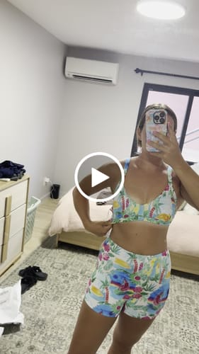 Customer video review of Lanai Delos Top