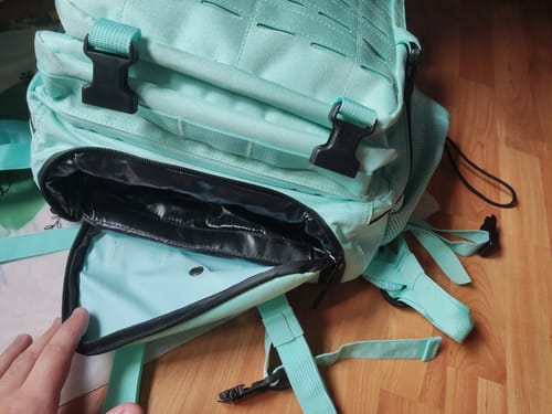 Customer photo review of Mochila Táctica V2 45L All In Mint Green