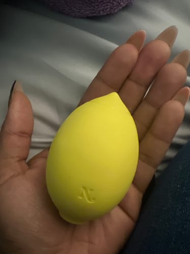 Customer photo review of Lem Clitoral Massager