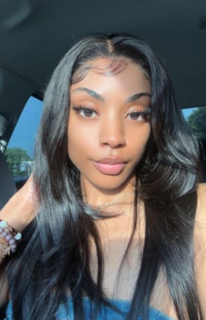Customer photo review of Flash Sale Wavymy Wear Go Glueless Lace Wigs Human Hair Pre-cut HD Lace Wigs Pre-plucked with Natural Hairline 180% Density