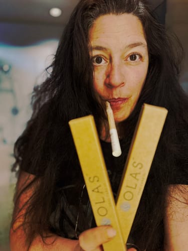 Customer photo review of OLAS Toothbrush Natural - White Handle (6-pack)