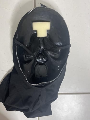 Customer photo review of Ghost Face Máscara Envelhecida - Original Fun World
