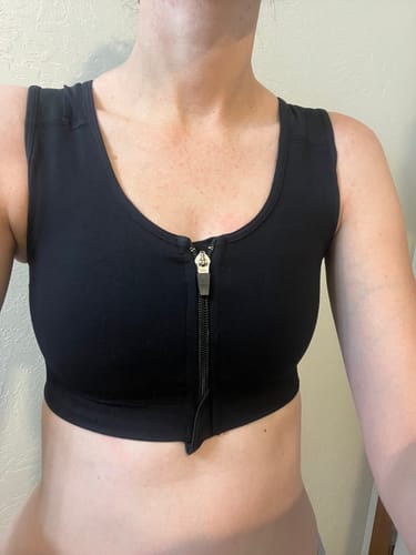 Customer photo review of AlignMe Zipper Posture Sports Bra For Women