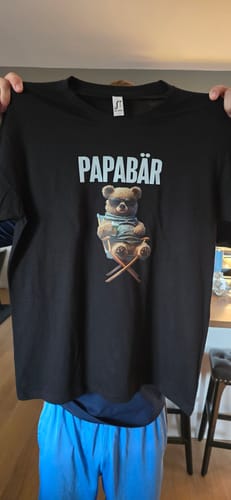 Customer photo review of PAPABÄR | Premium Shirt Unisex