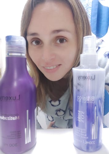 Reseña con foto de un cliente sobre Acondicionador Matizador Platinum 300 ml