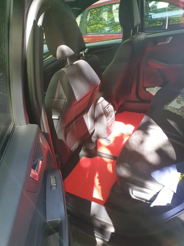 Customer photo review of Kofferraumwanne nach Maß